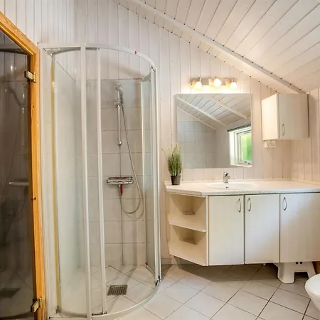 Feriehus Isving - 1-1km To The Fjord By Interhome *